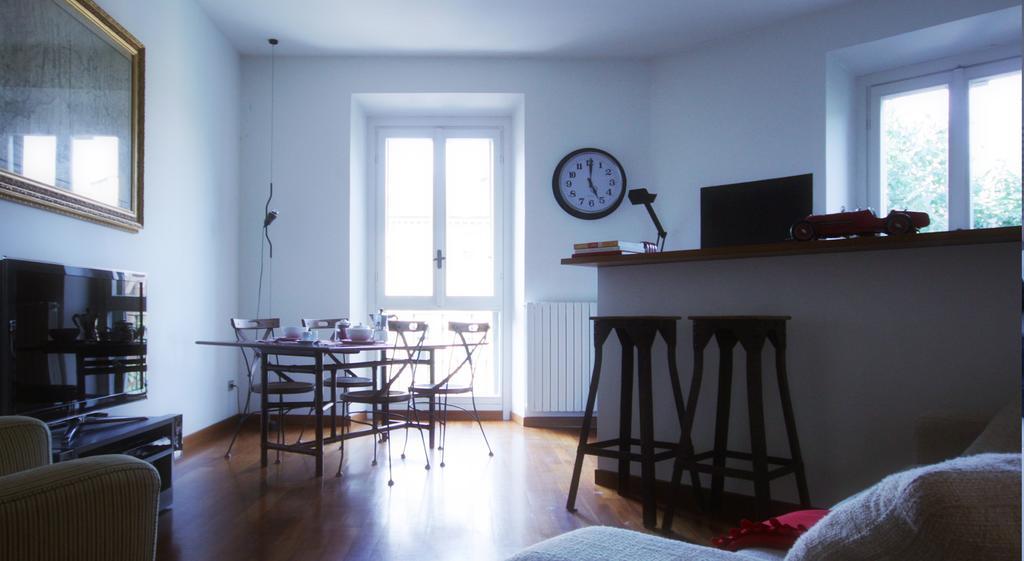 Fil Rouge Leilighet Milano Rom bilde
